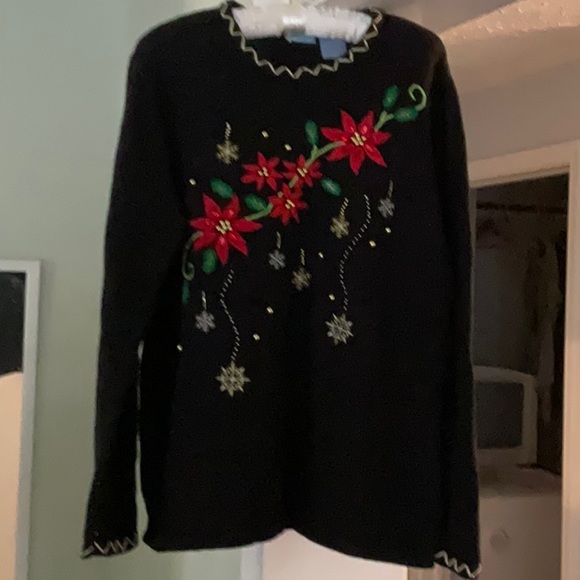 Holiday Sweater - Picture 1 of 6